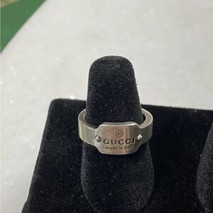 Gucci Steriling Silver Logo Plate Band Ring